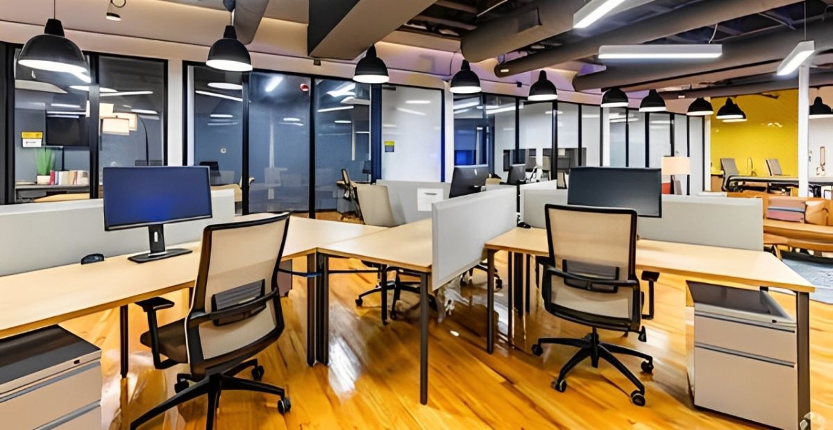 Các yếu tố ảnh hưởng đến giá cho thuê văn phòng 500m2
