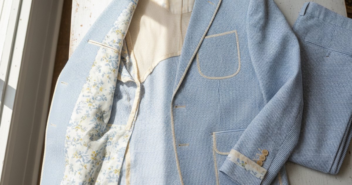 Construction features of a comfortable summer wedding suit